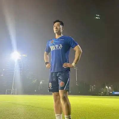 余雅英